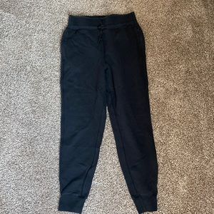 Lululemon Size 6 Black Joggers